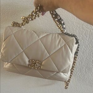 Chic Beige Crossbody Bag